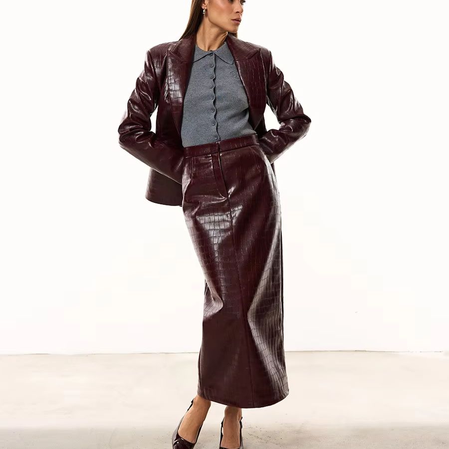 Women'S Formal Wear Suit - طقم نسائي من قطعتين من جلد